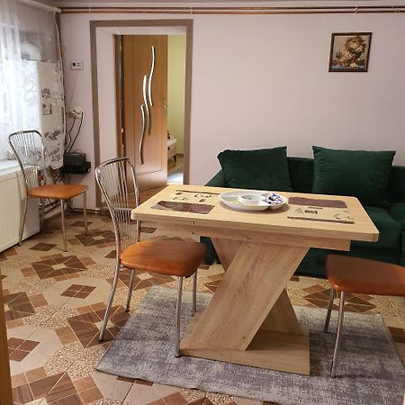 Carissa House Apartment Brasov Exterior photo